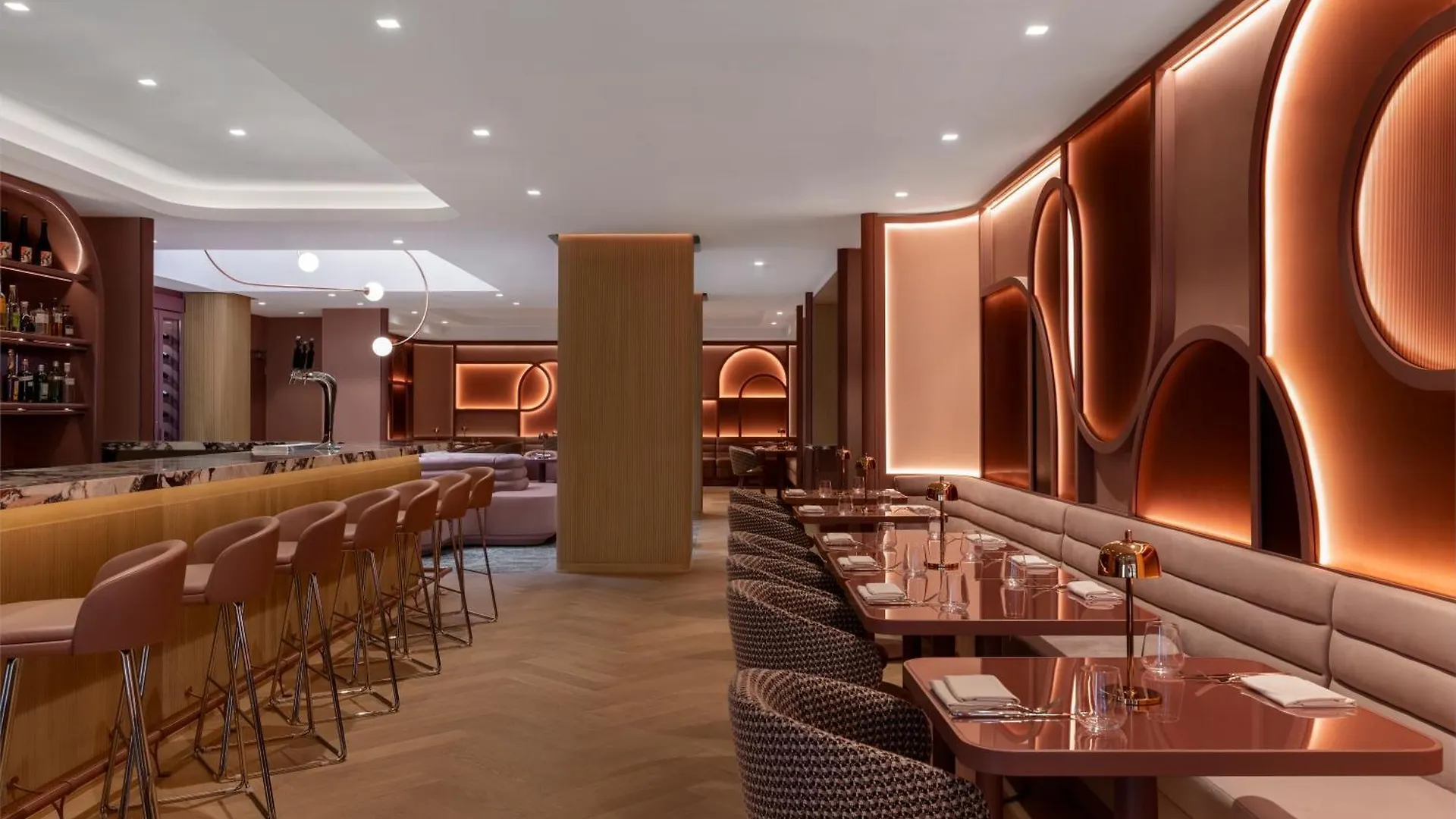 Hotel Revery Toronto Downtown, Curio Collection By Hilton
