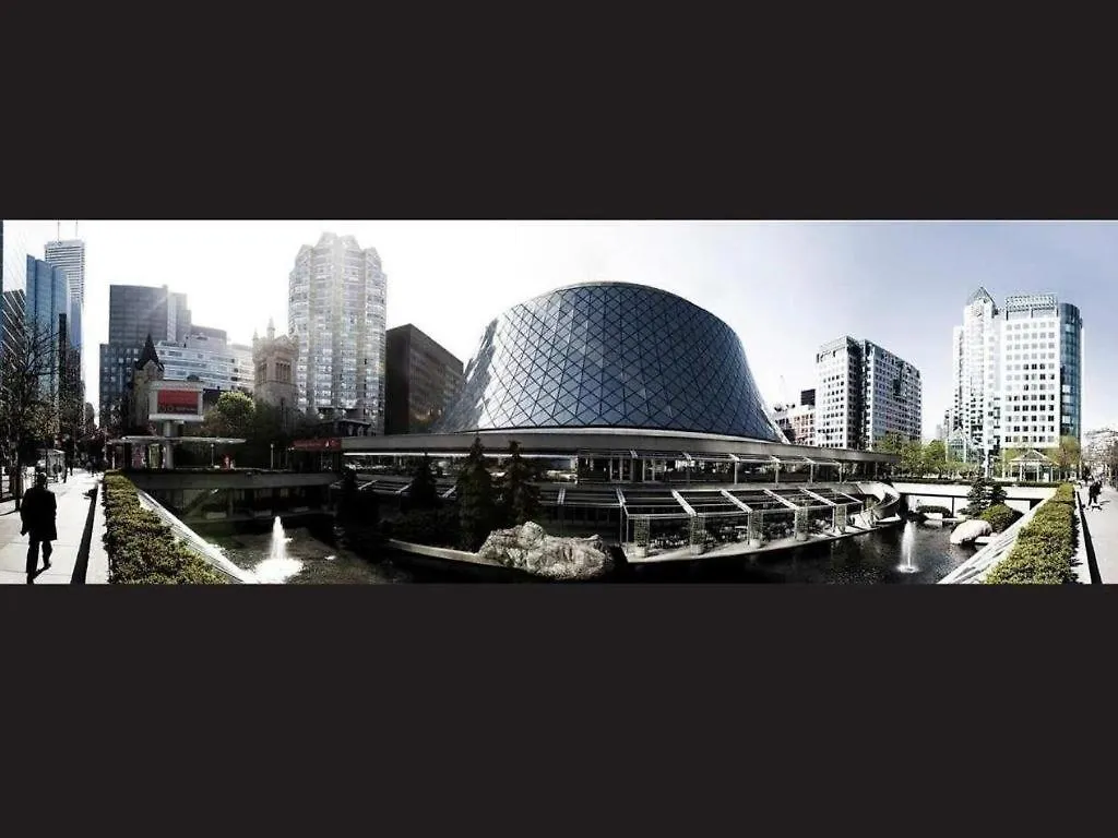 Revery Toronto Downtown, Curio Collection By Hilton