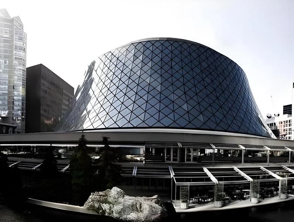 Revery Toronto Downtown, Curio Collection By Hilton