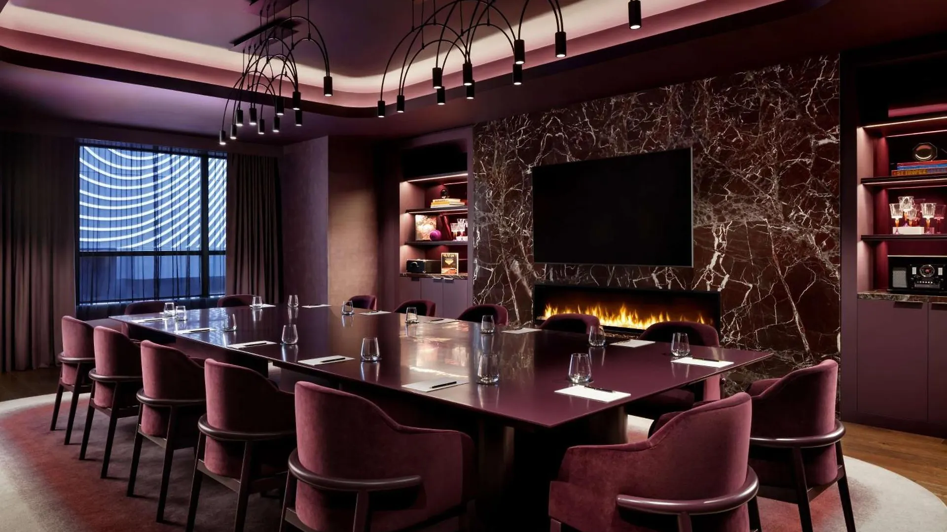 Hotel Revery Toronto Downtown, Curio Collection By Hilton